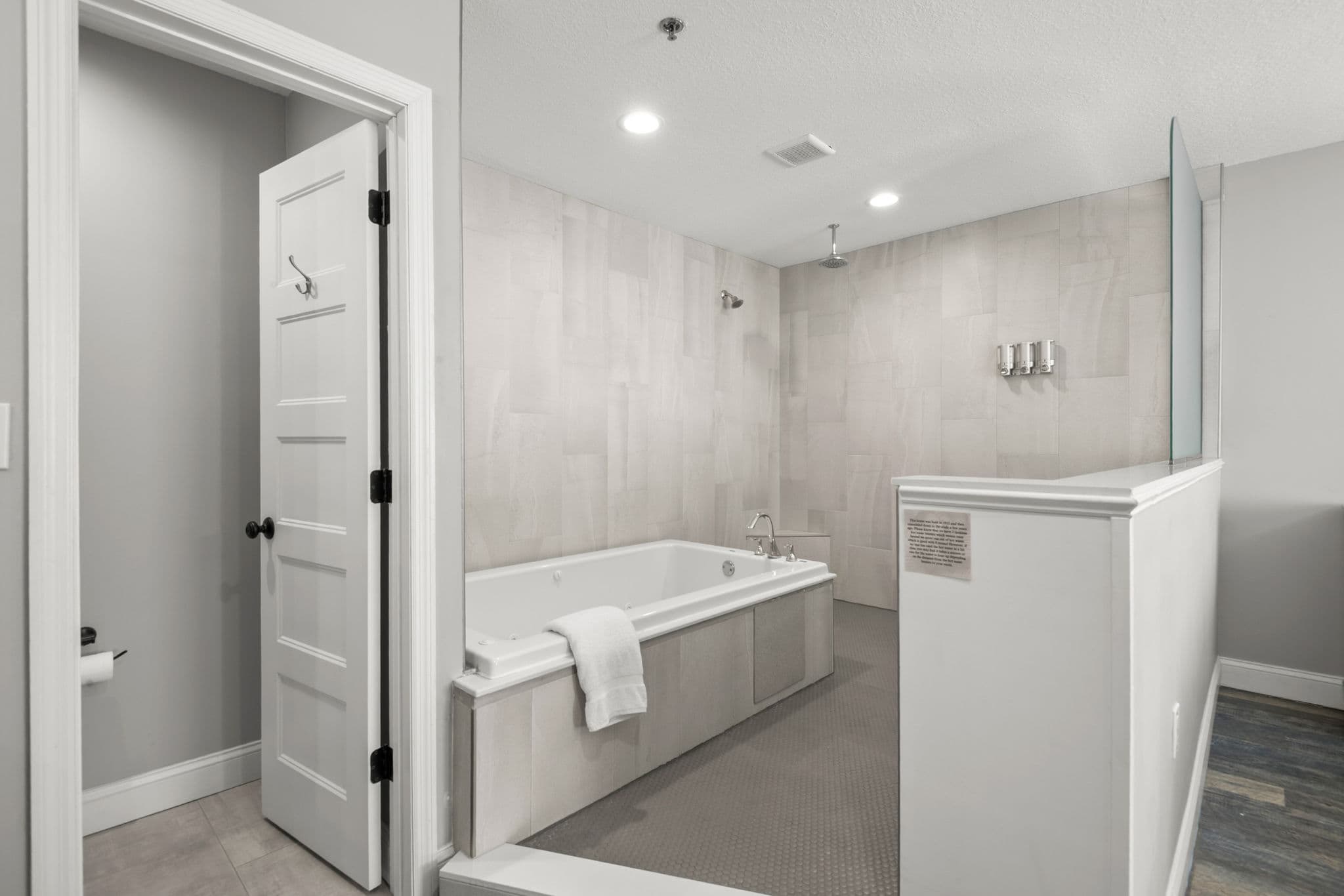 The Aphrodite Suite Detail